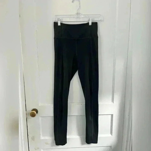 Girlfriend Collective
Compressive High Waisted Legging - Black Size M - Picture 1 of 5